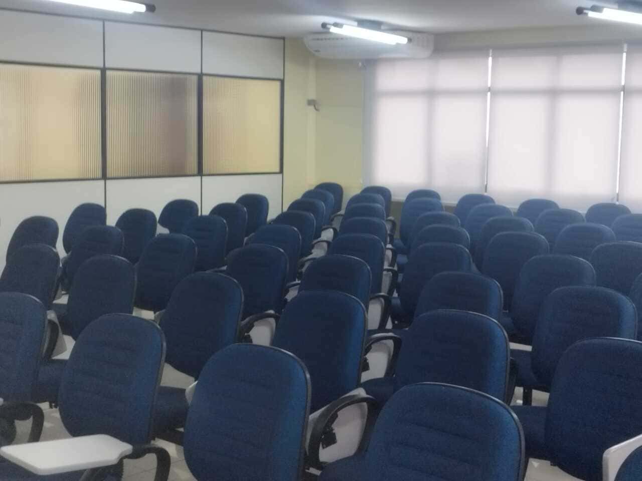 Sala Comercial nº 1303 c/ diversos bens em Maringá/PR